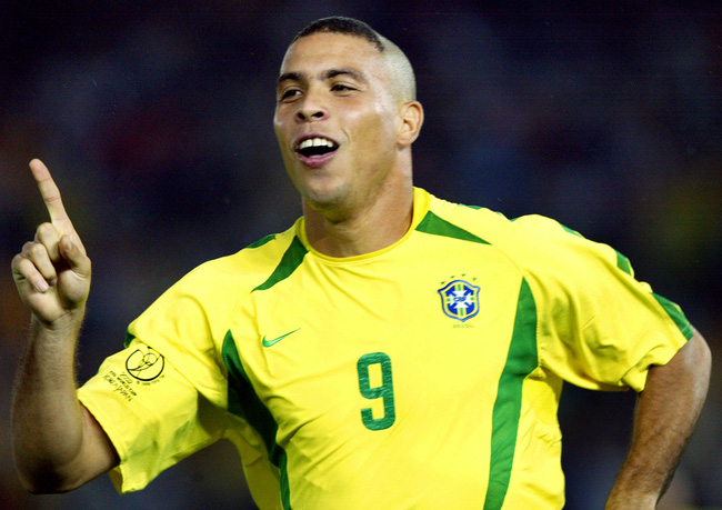 Ronaldo de Lima - "Người ngoài hành tinh" của bóng đá thế giới tròn 39 tuổi | VTV.VN
