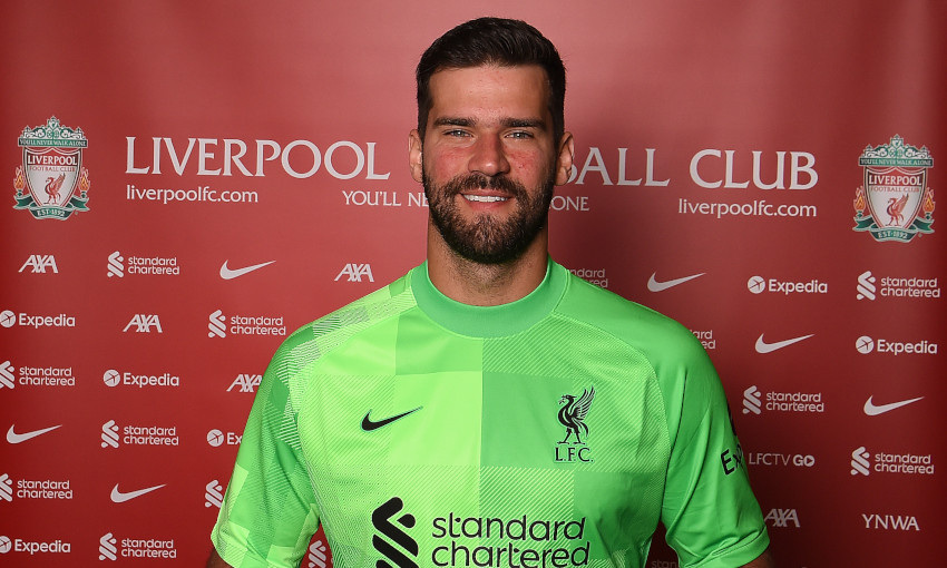 Alisson Becker ký hợp đồng dài hạn mới với Liverpool FC - Liverpool FC